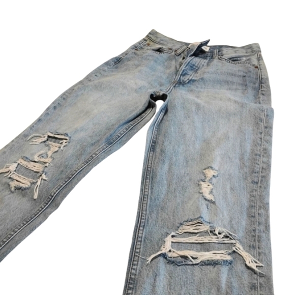 Denim Forum | The BF Highrise Loose 28L  Aritzia Distressed Woman Jean | Size 26 - Picture 6 of 16